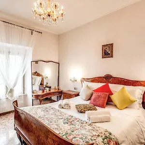 warm-apt-in-ancient-building-in-vatican-p-s-pietro.it-romehotels.com/